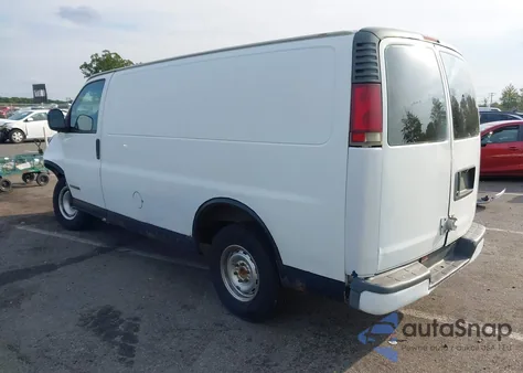 1999 GMC Savana Standard из США, поврежденный, VIN 1GTFG25MXX1069117